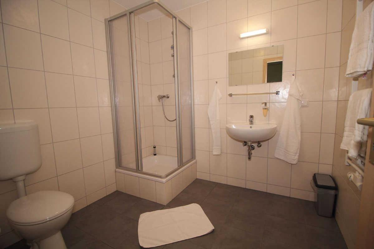 Kutterfisch Kajueten Direkt Im Stadthafen Appartement Sassnitz Buitenkant foto