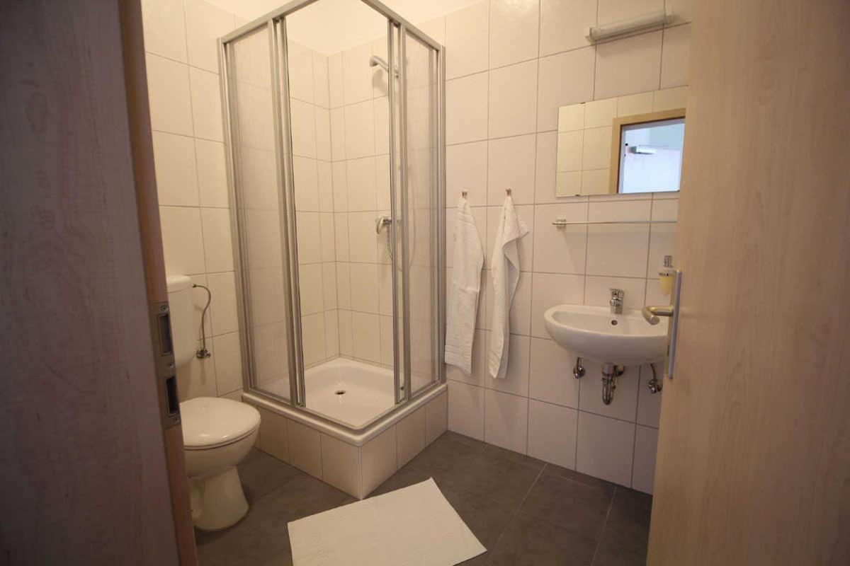 Kutterfisch Kajueten Direkt Im Stadthafen Appartement Sassnitz Buitenkant foto